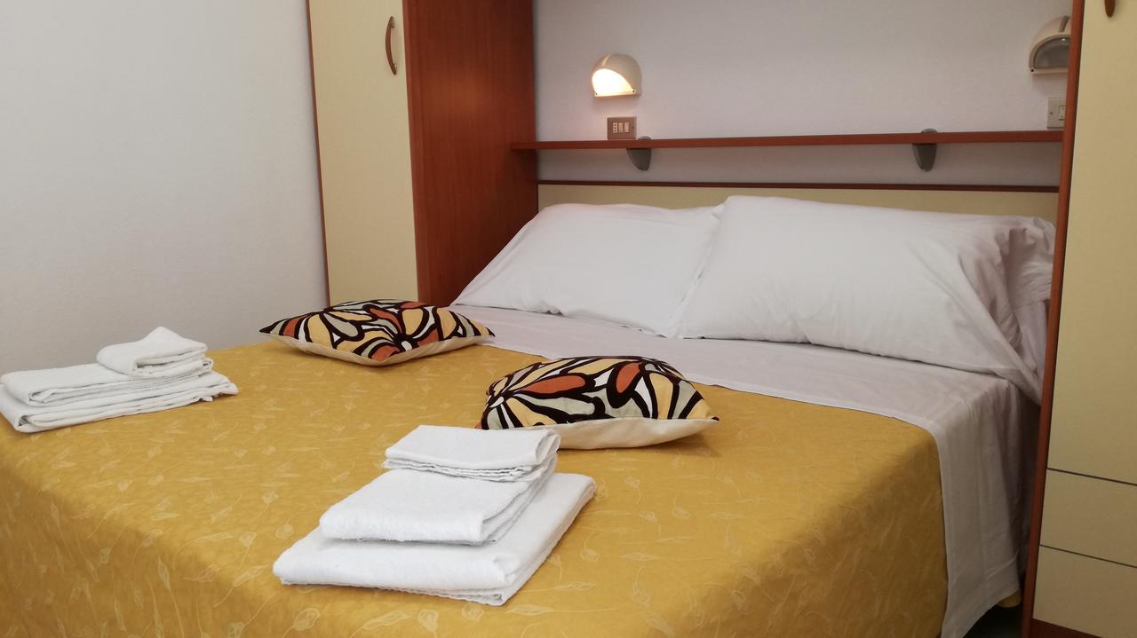 B&B Hotel Serenita เบลลาเรีย-อีเจอา มารีนา ภายนอก รูปภาพ